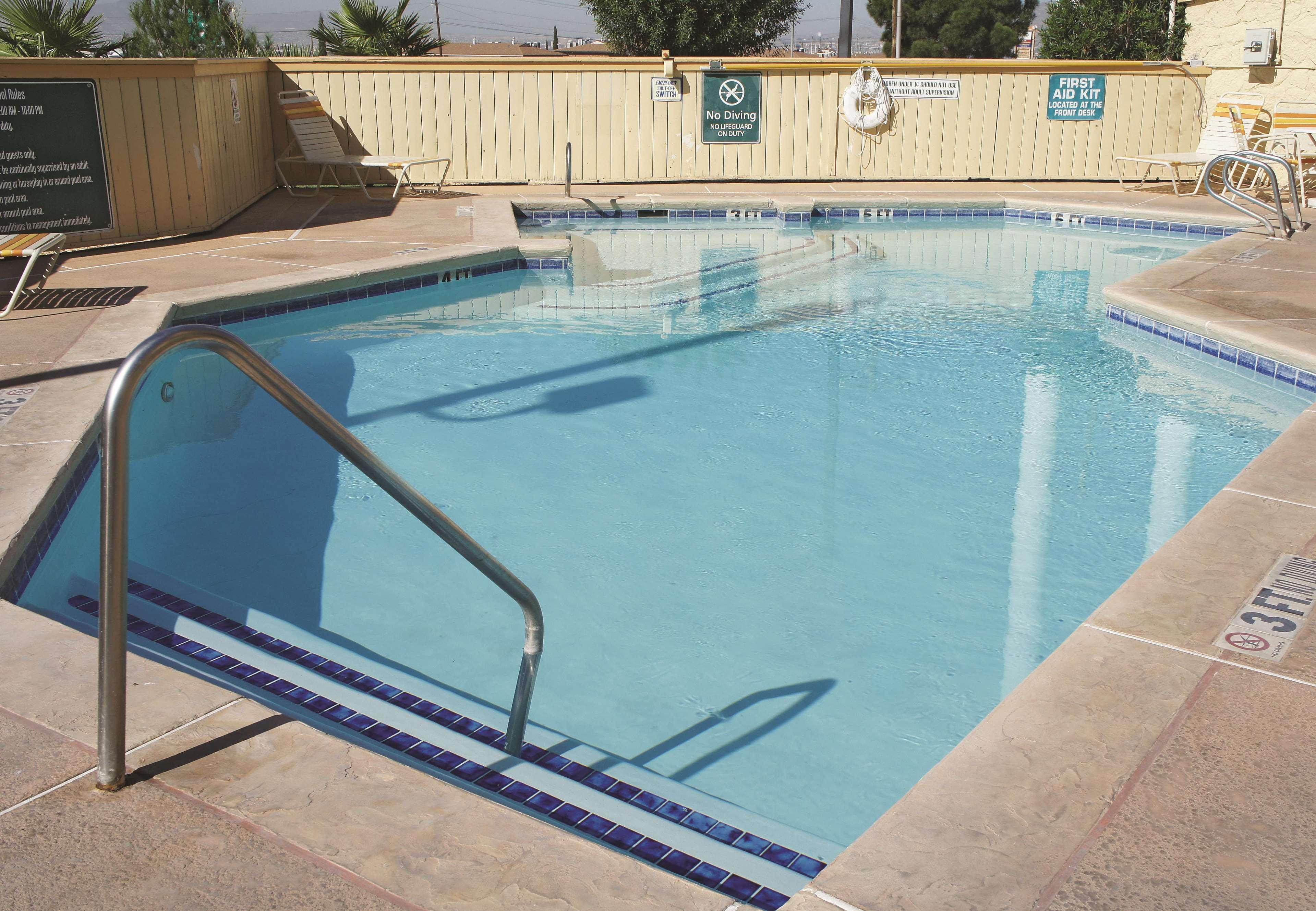 La Quinta Inn By Wyndham El Paso Cielo Vista Kültér fotó